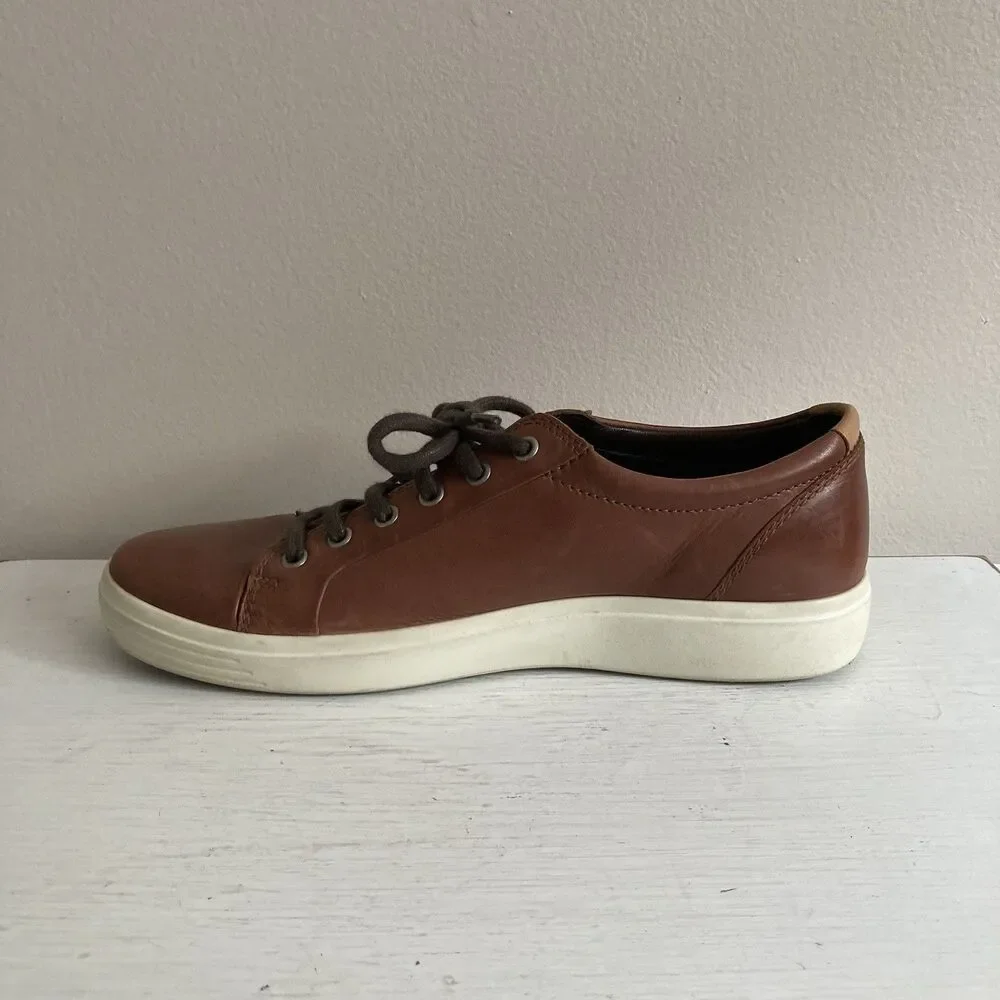 Ecco up size us